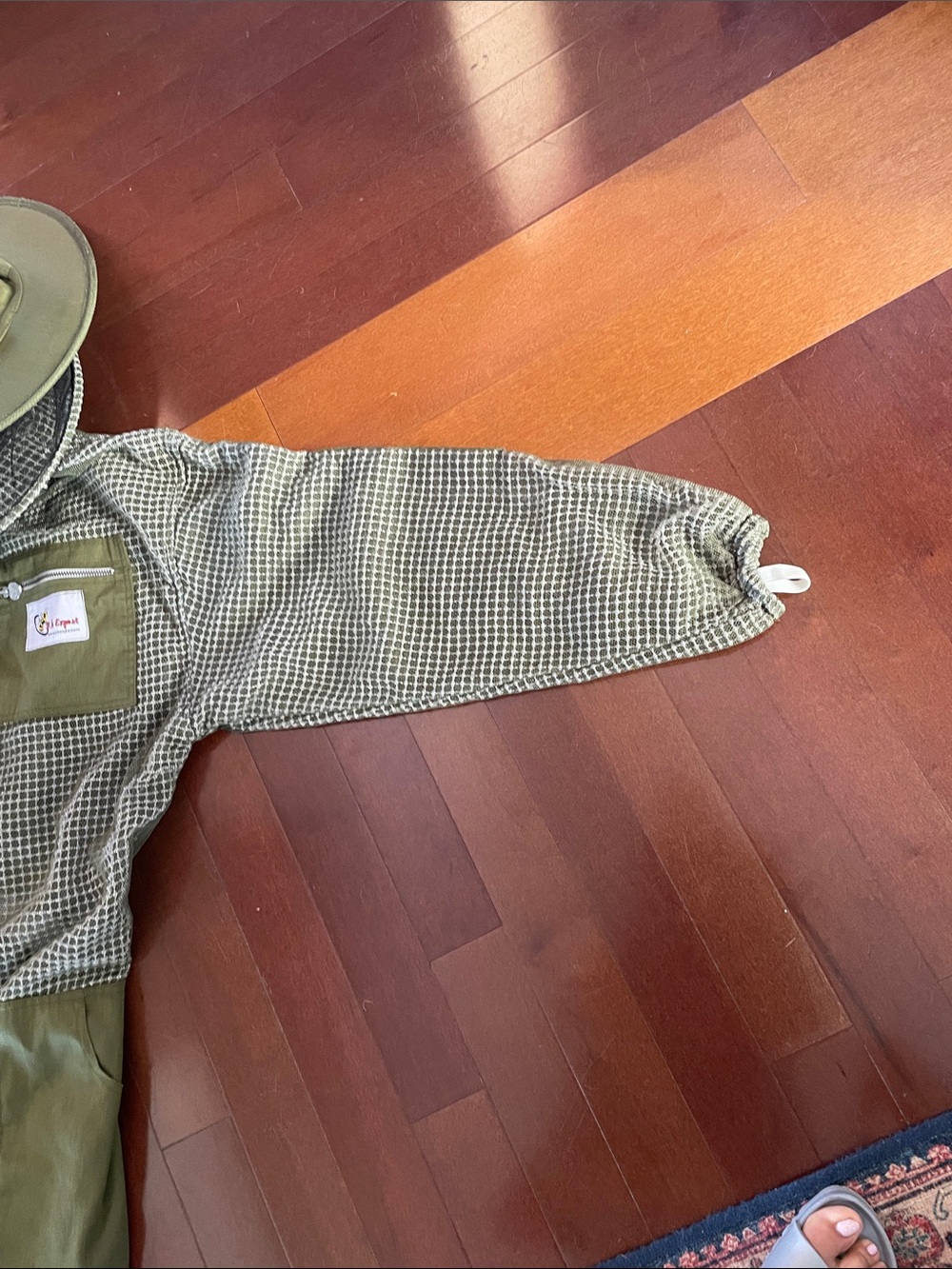 Men's Olive Green Beekeeper Protective Suit with Hood - Picture 8 of 11